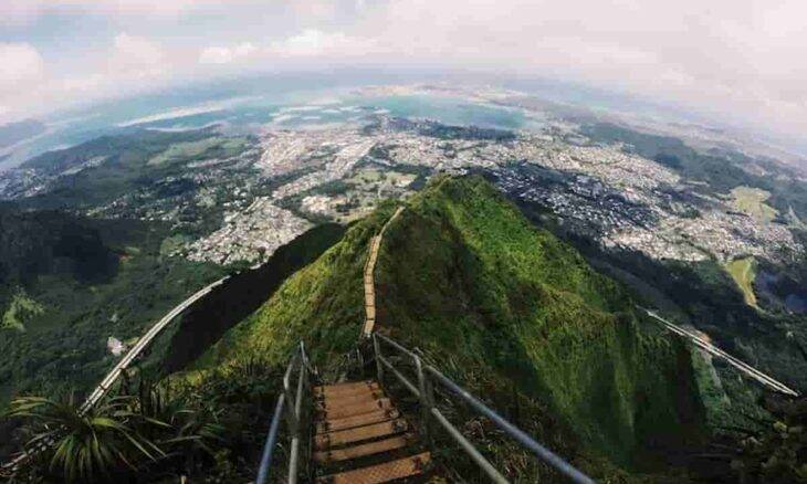 Escada para o Paraíso, em Honolulu deve ser destruída em breve, segundo autoridades. Foto: Divulgação/Brittnee Yee