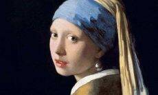 Quadro do pintor holandês Jan Vermeer, 'A Garota do Brinco de Pérola', com a tonalidade que inspirou o design da padaria azul. Imagem: Reprodução/Twitter