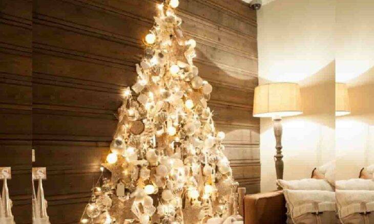 Árvore de Natal de parede: 14 ideias para você se inspirar. Fotos: Reprodução/Pinterest