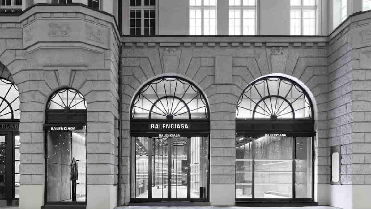 Loja modernista da Balenciaga abre em Berlim, Alemanha. Fotos: Divulgação/Balenciaga