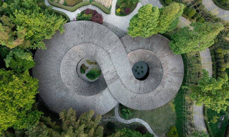 Telhado em cerâmica com forma do infinito é construído em apenas 52 dias na China. Fotos: Divulgação/ Archi- Union Architects