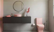 Banheiro rosa é tendência de paleta de cor do momento. Foto: Divulgação/ Incepa