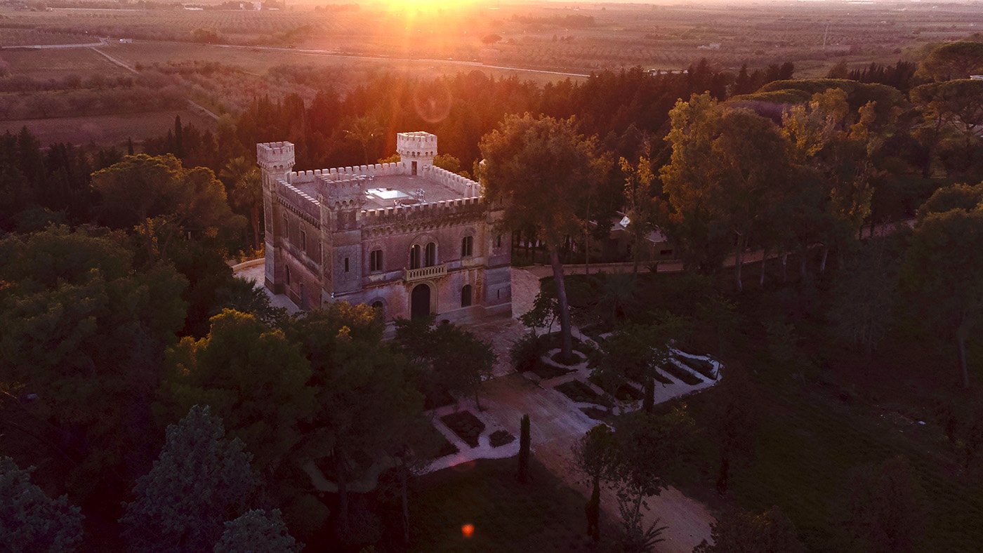 Castelo na região da Puglia, na Itália, está disponível para hospedagem. Fotos: Rei Moon | Mark Cocksedge | Divulgação